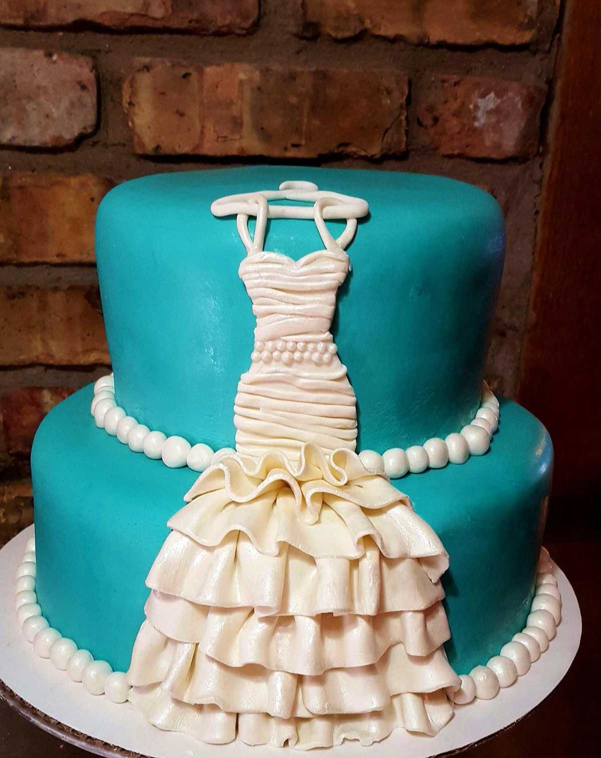 Wedding dress #wedding #cake