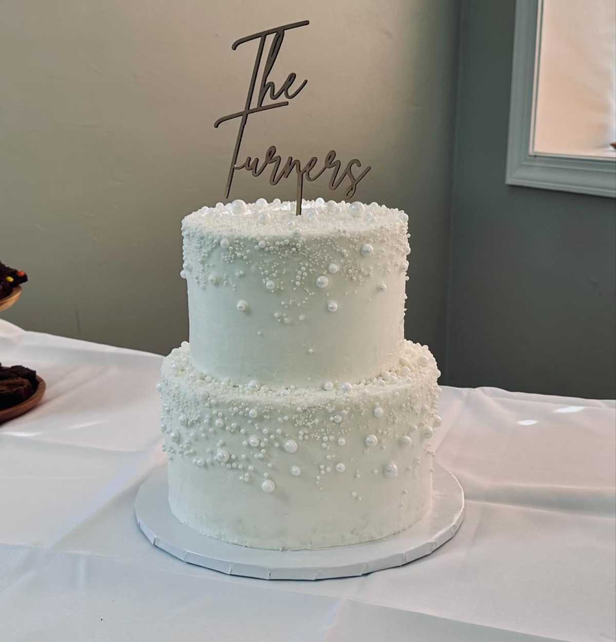 Sugar pearl #wedding #cake