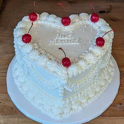Lambeth #wedding #cake