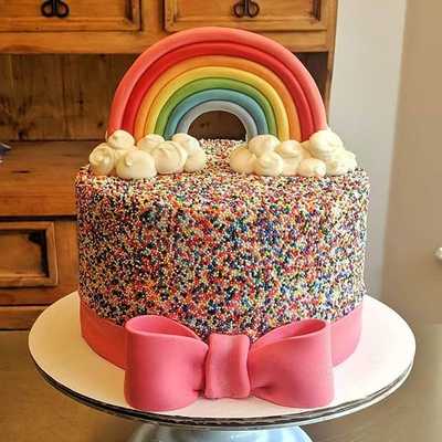 Rainbow and sprinkles #cake