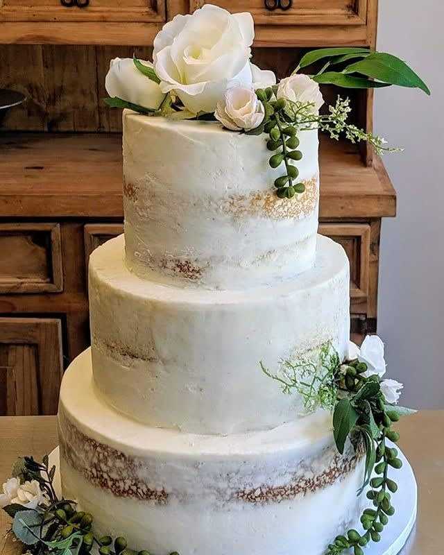 Naked #wedding #cake