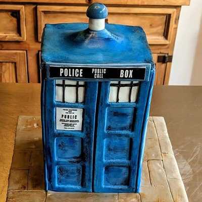 Doctor Who - TARDIS #cake #fave #tardis