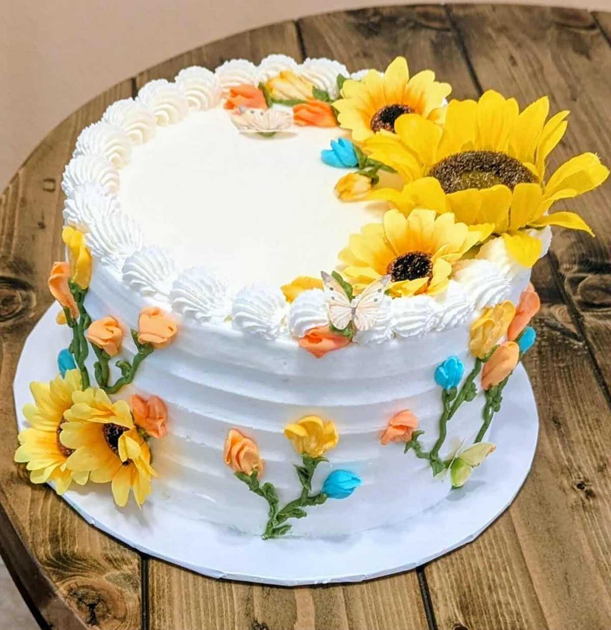 Sunflower birthday surprise #cake