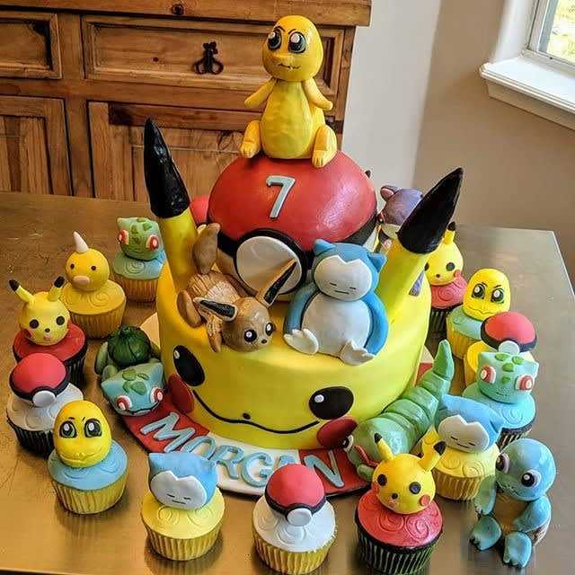 Pokemon themed birthday #cake #cupcakes