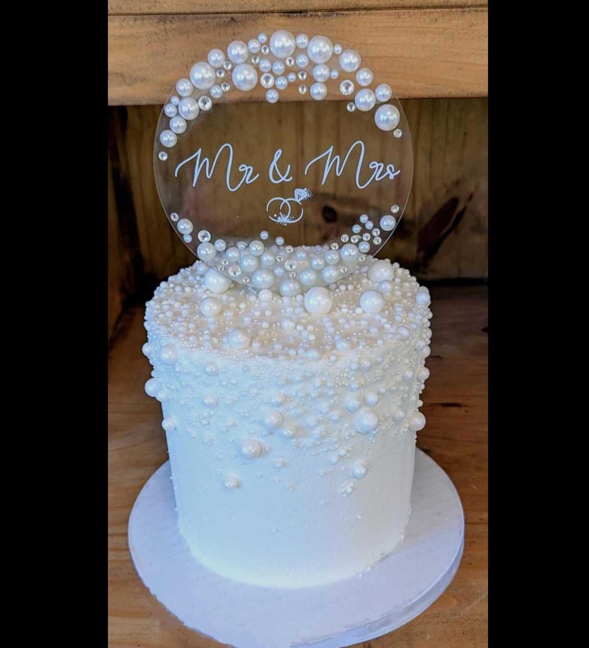 Beaded #wedding #cake