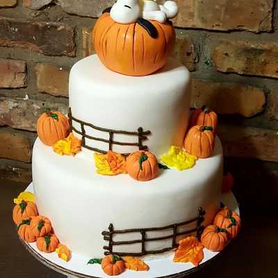 Snoopy themed pumpkin #cake