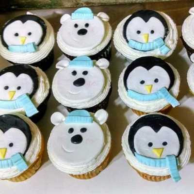 Penguin and polar bear #cupcakes