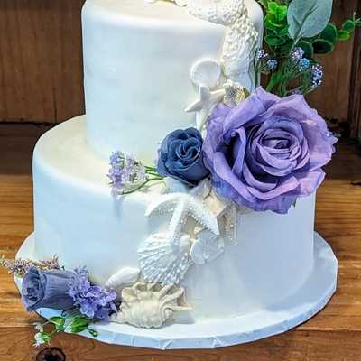 Floral beach #cake #wedding